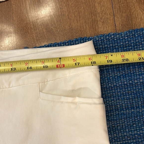 White Chico’s women’s pants size 16 (Chico’s size 3) - Picture 8 of 8
